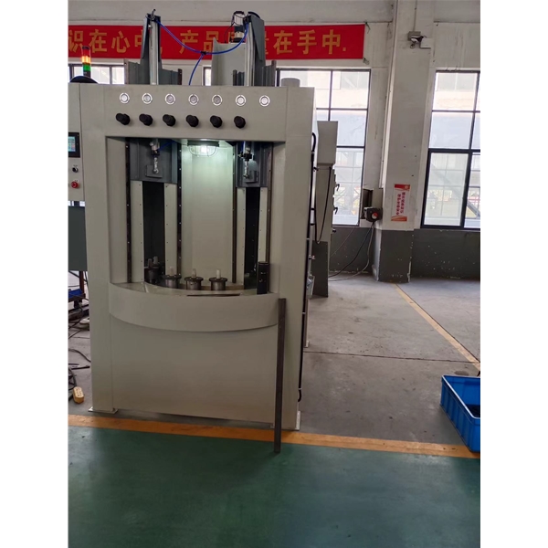 自動(dòng)間隙式噴砂機(jī)